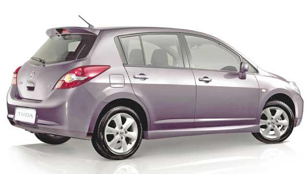 نبذة عن سيارة نيسان تيدا
