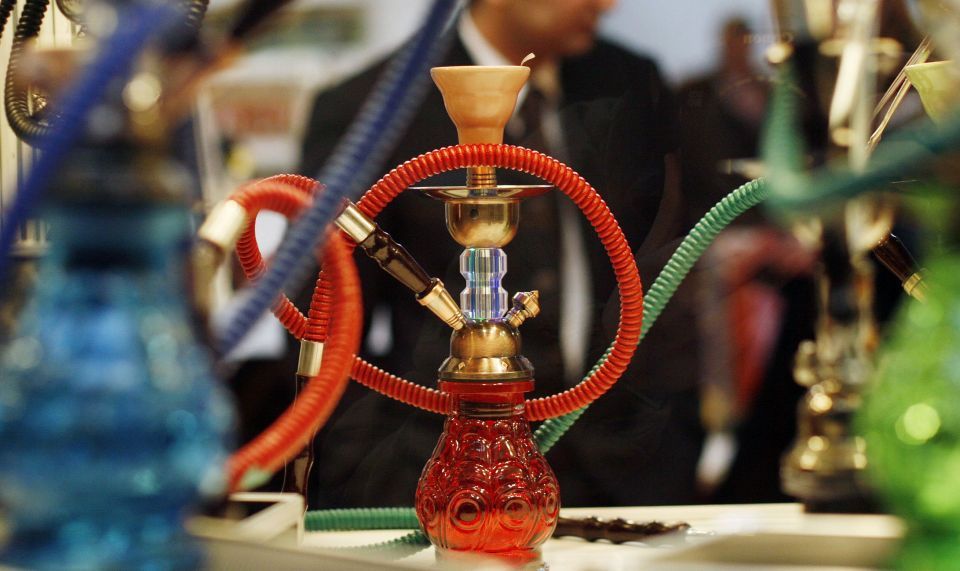 تعريف مقاهي الشيشة وأهميتها في المدينة المنورة