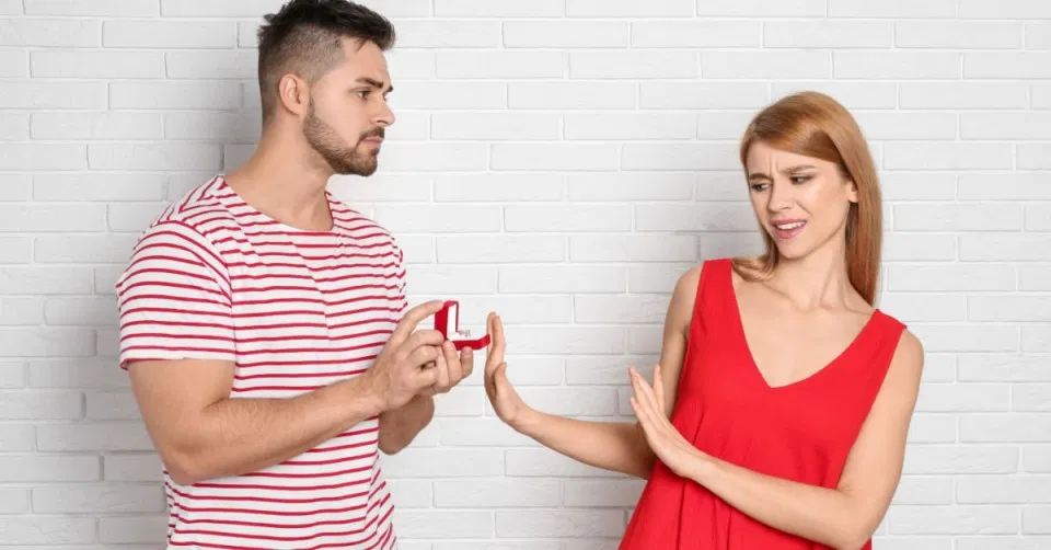 أهمية الرد على "سعدت بلقائك" في التواصل الدولي